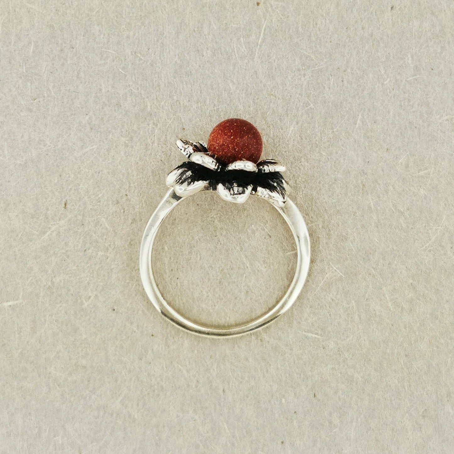 1950s Style Flower Ring with Gemstone Pearl in Sterling Silver or Antique Bronze - Le Dragon Argenté
