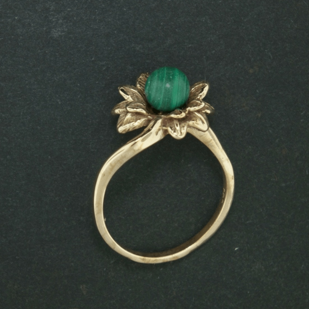 1950s Style Flower Ring with Gemstone Pearl in Sterling Silver or Antique Bronze - Le Dragon Argenté