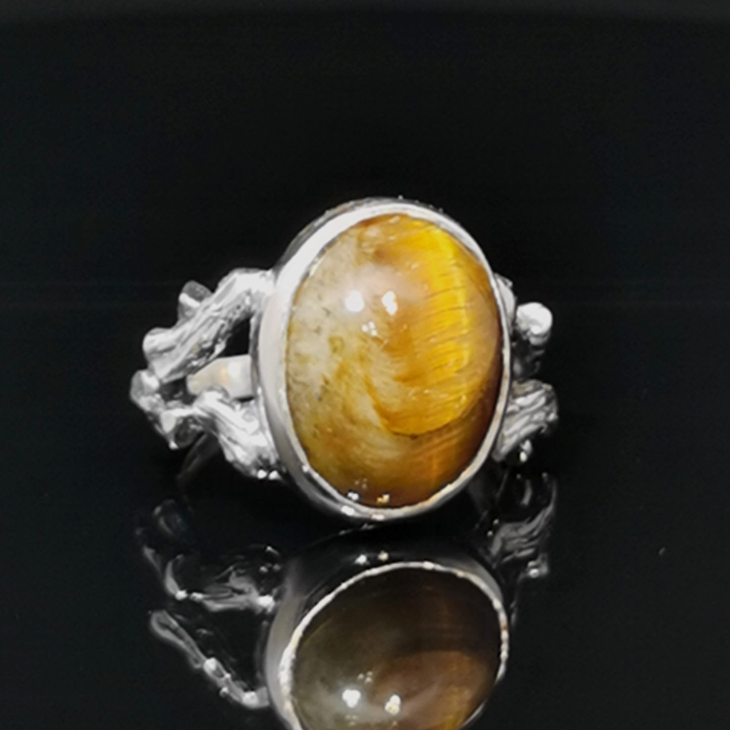 Sterling Silver Wood Style Ring with Tiger's Eye Cabochon, size 7.5