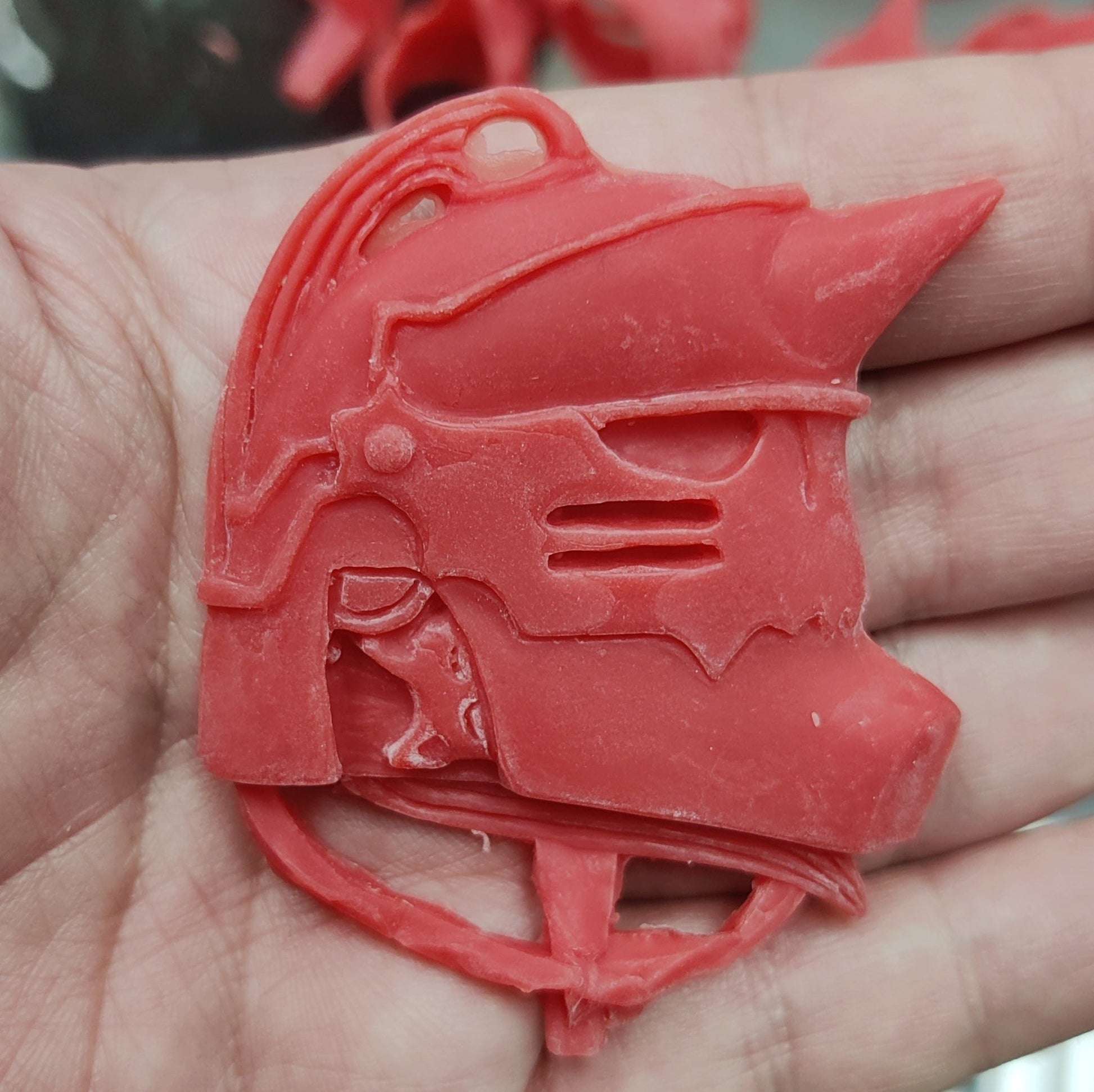 Alphonse Helmet Pendant In Wax - Le Dragon Argenté