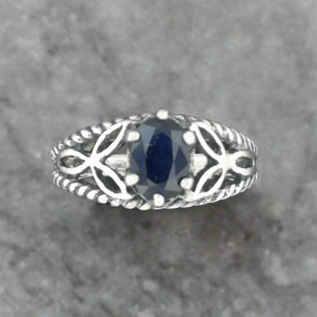 Celtic Triquetra Knotwork Gemstone Ring in Sterling Silver - Le Dragon Argenté