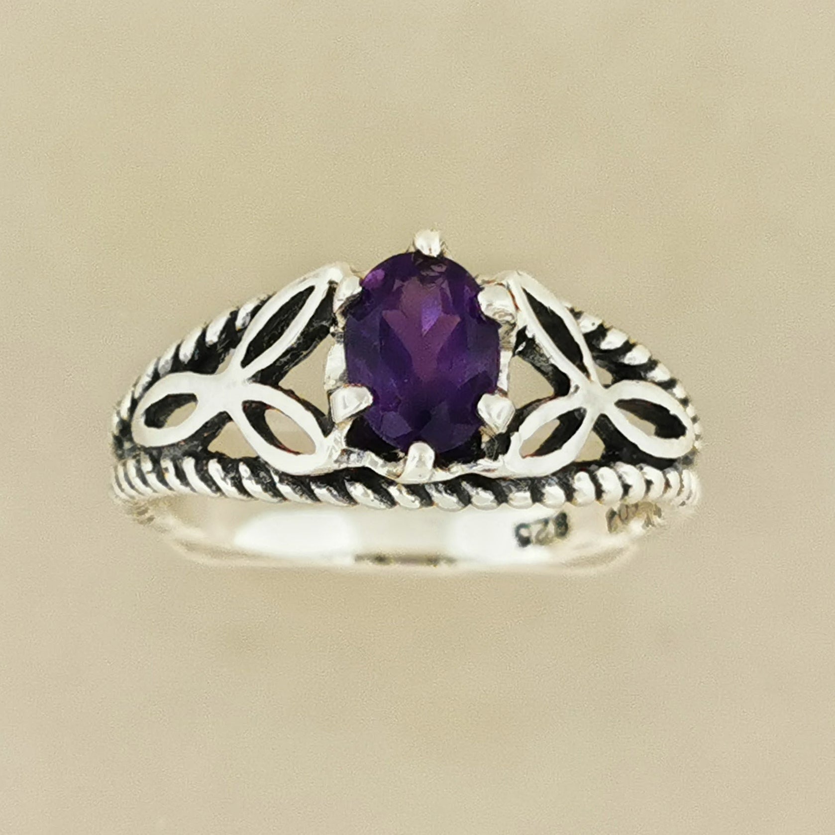 Celtic Triquetra Knotwork Gemstone Ring in Sterling Silver - Le Dragon Argenté