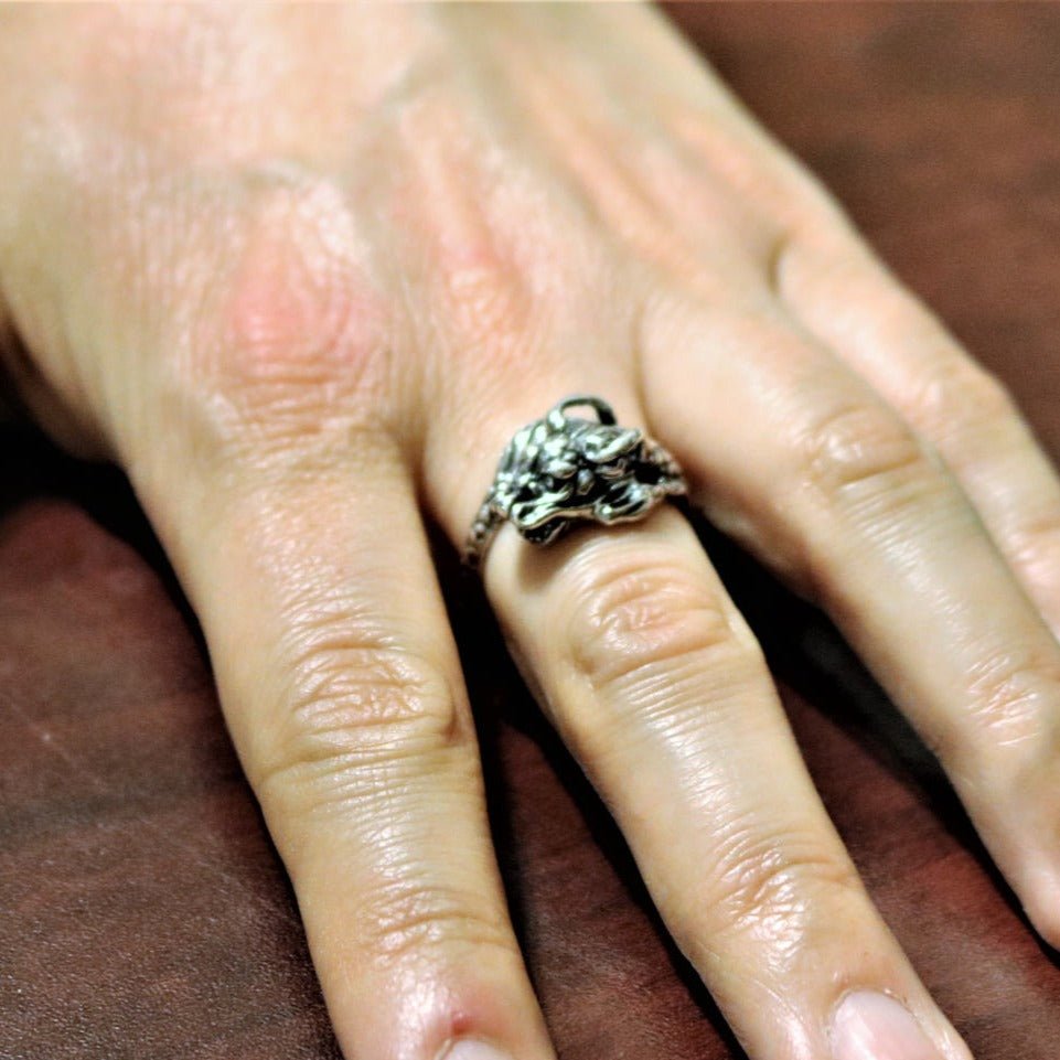 Chinese Dragon Ring in Sterling Silver or Antique Bronze - Le Dragon Argenté