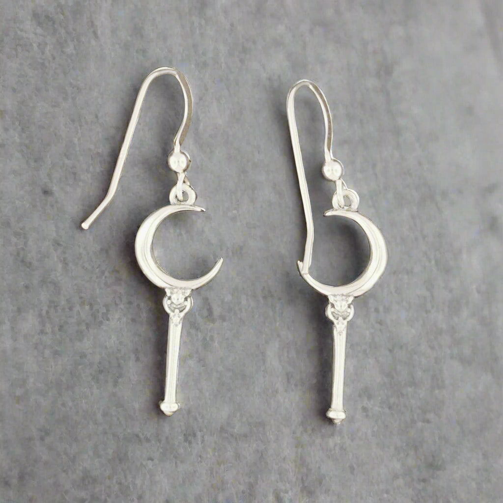 Crescent Moon Wand earrings inspired by Sailor Moon – magical anime jewellery by Le Dragon Argenté.