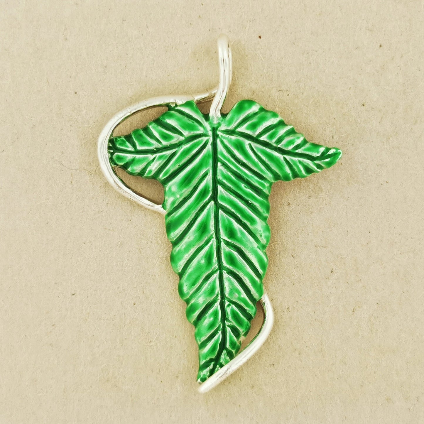 Elvish Leaf Pendant in Sterling Silver - Le Dragon Argenté