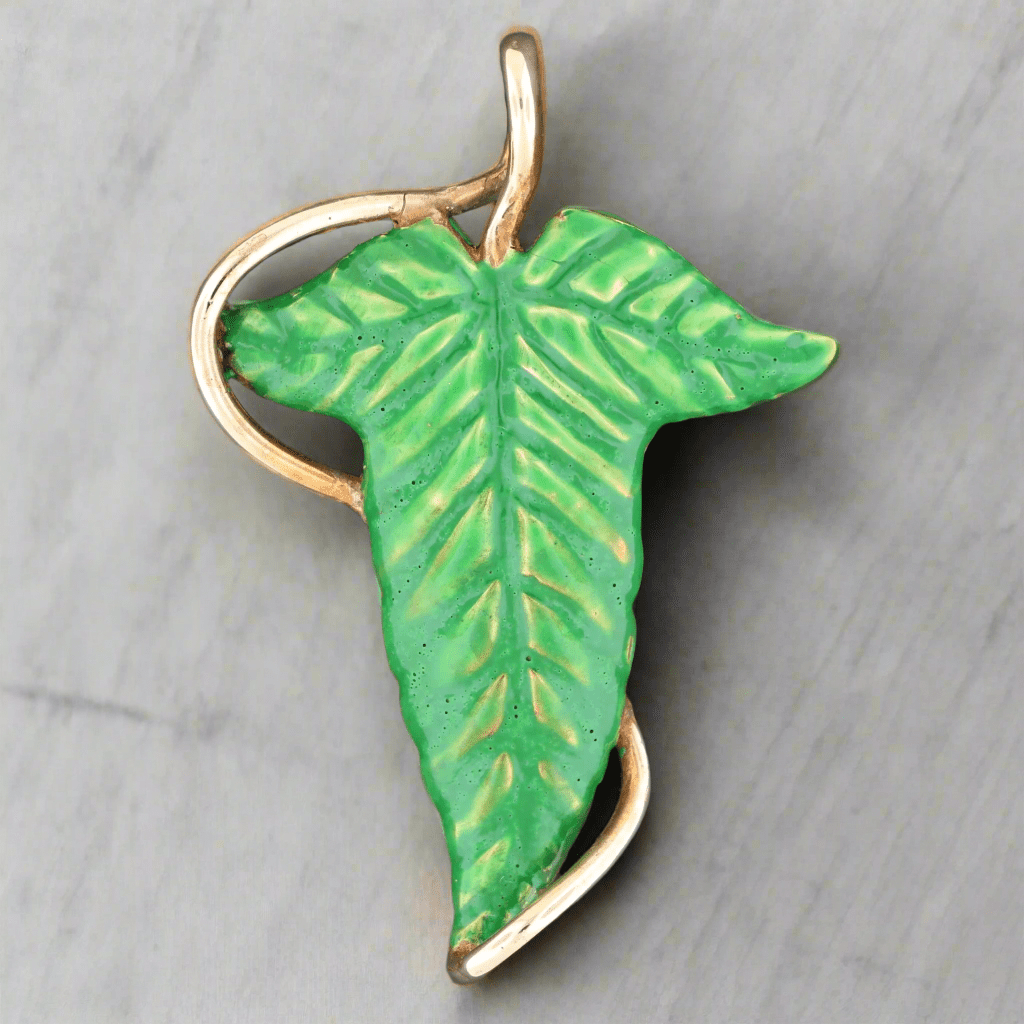 Elvish Leaf Pendant in Antique Bronze - Le Dragon Argenté