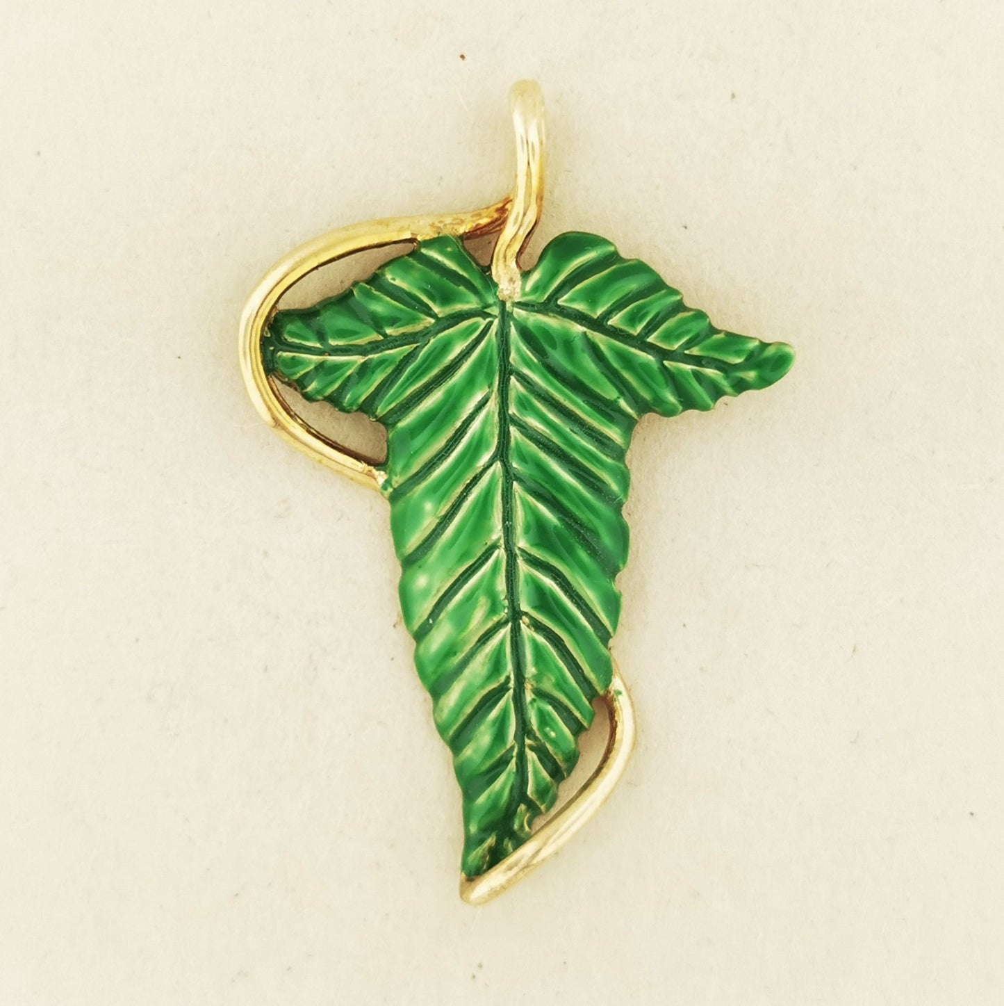 Elvish Leaf Pendant in Antique Bronze - Le Dragon Argenté
