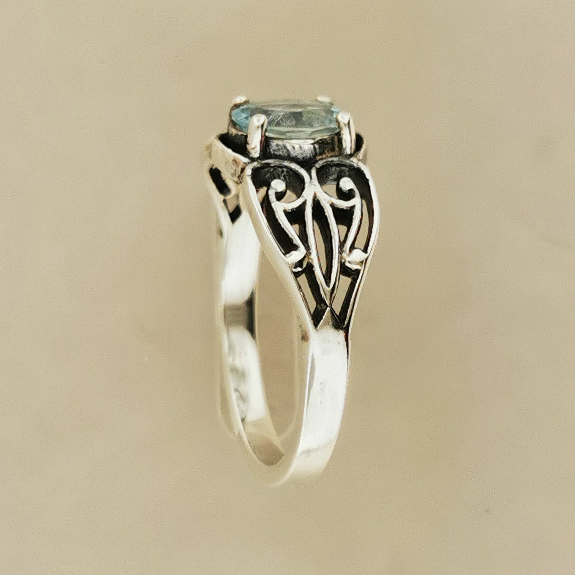Filigree Gemstone Ring in Sterling Silver - Le Dragon Argenté