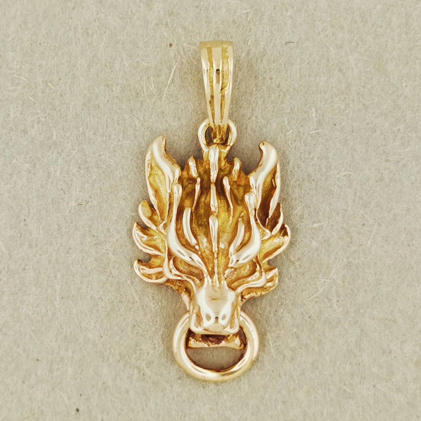 Final Fantasy 7 Fenrir Wolf Pendant - Le Dragon Argenté