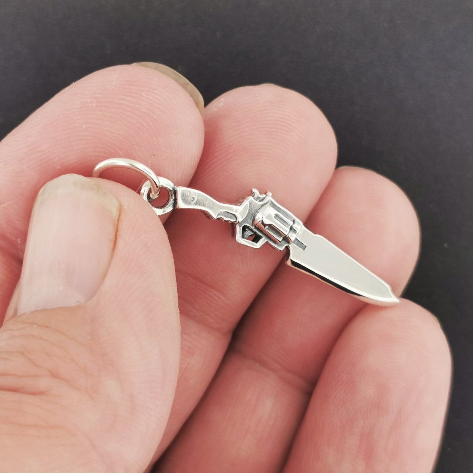 Final Fantasy 8 Gunblade Charm Pendant - Le Dragon Argenté