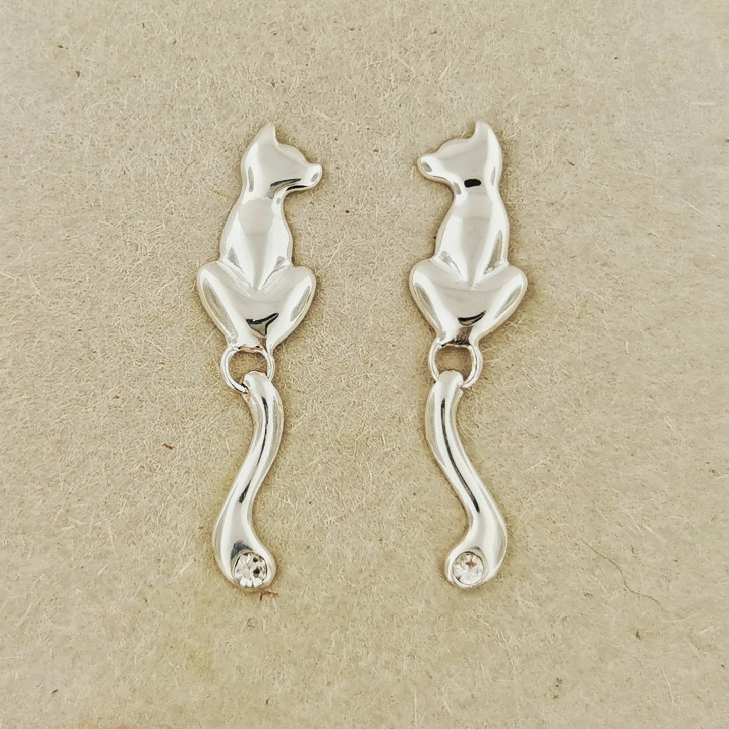 Final Fantasy XIII - 2 Serah Cat Earrings in Sterling Silver - Le Dragon Argenté