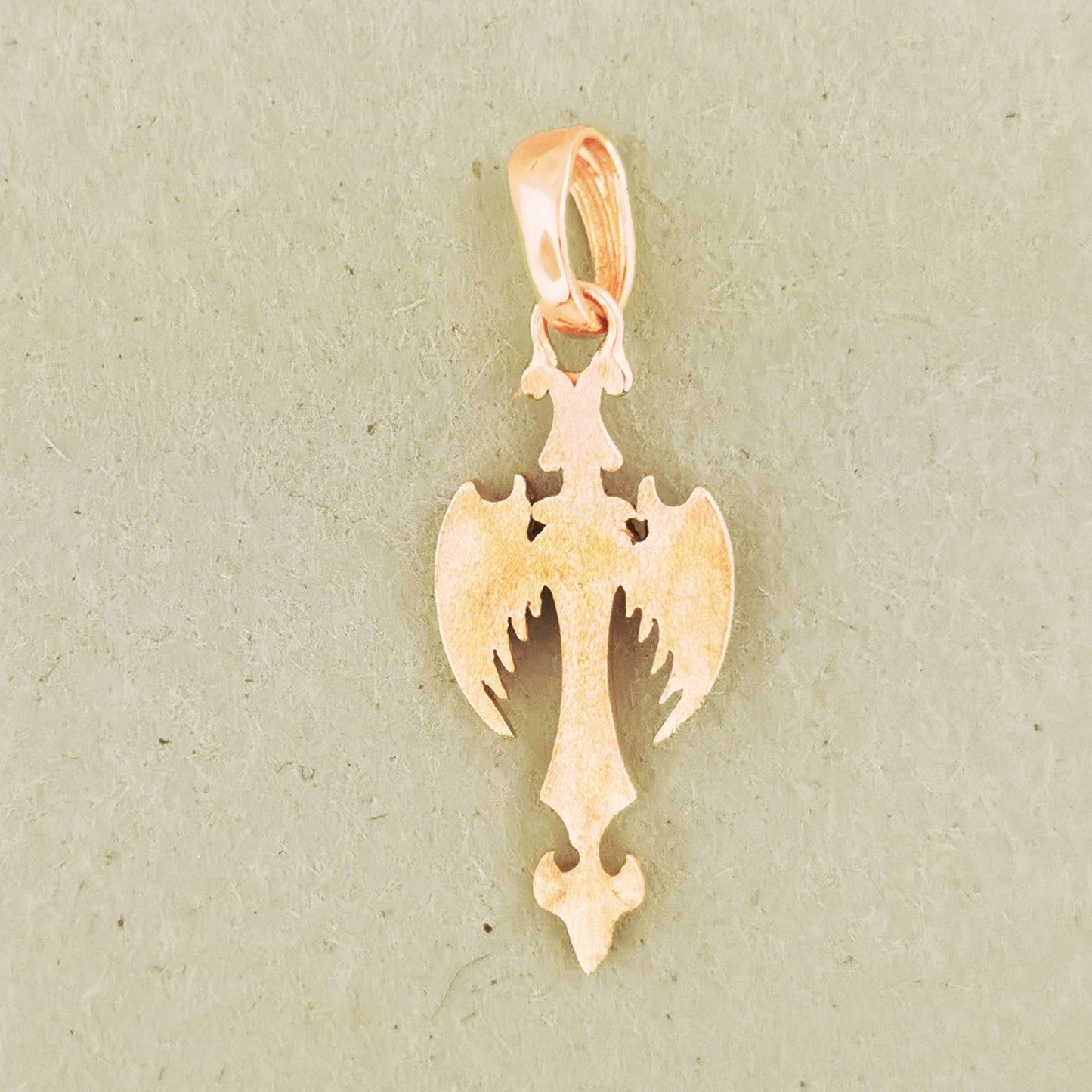 Gold Gothic Winged Heart Pendant - Le Dragon Argenté