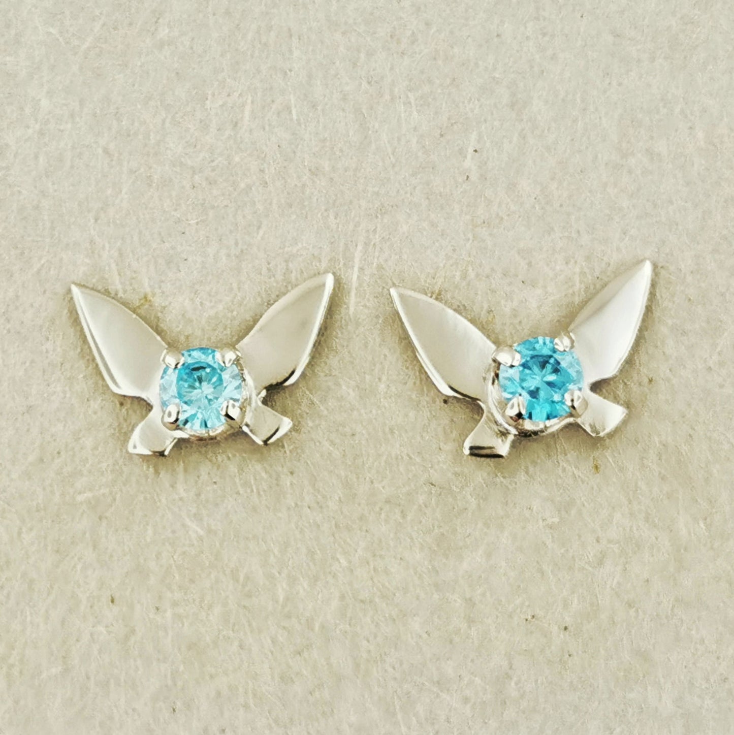 Gold Legend of Zelda Navi Fairy Earrings made to order - Le Dragon Argenté
