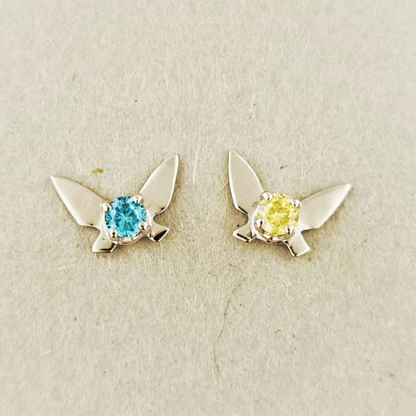 Gold Legend of Zelda Navi Fairy Earrings made to order - Le Dragon Argenté