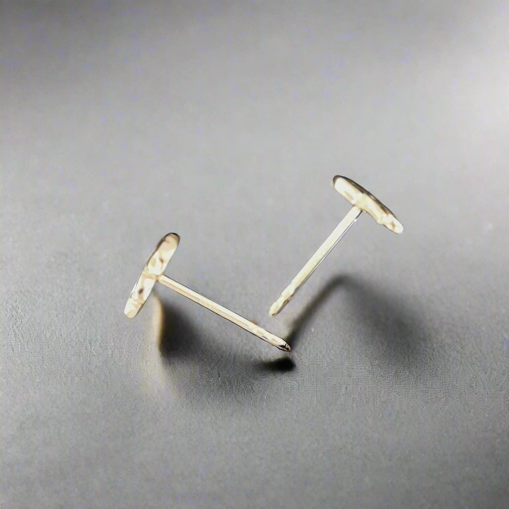 Gold Oak Leaves Studs made to order - Le Dragon Argenté