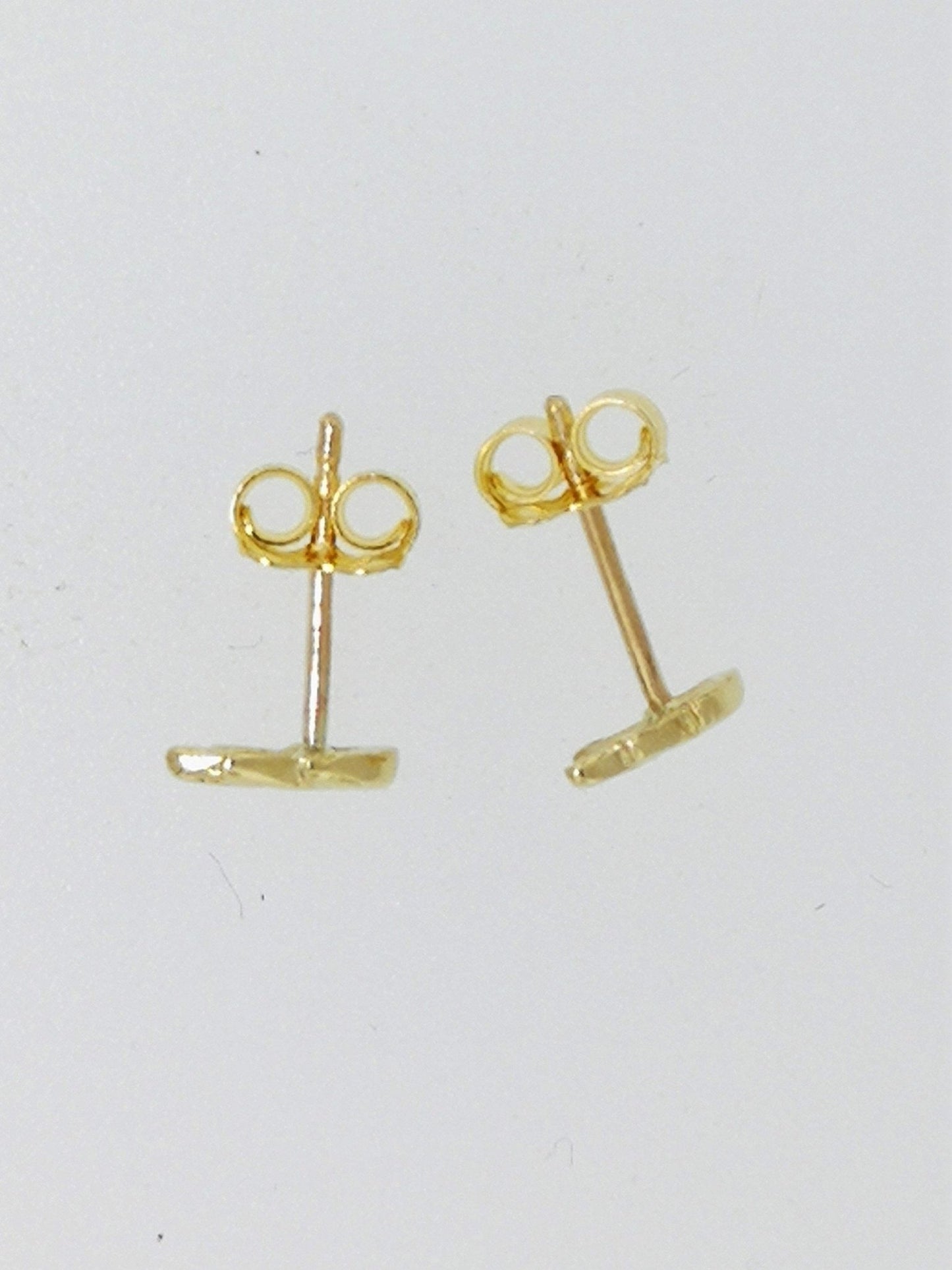 Gold Oak Leaves Studs made to order - Le Dragon Argenté