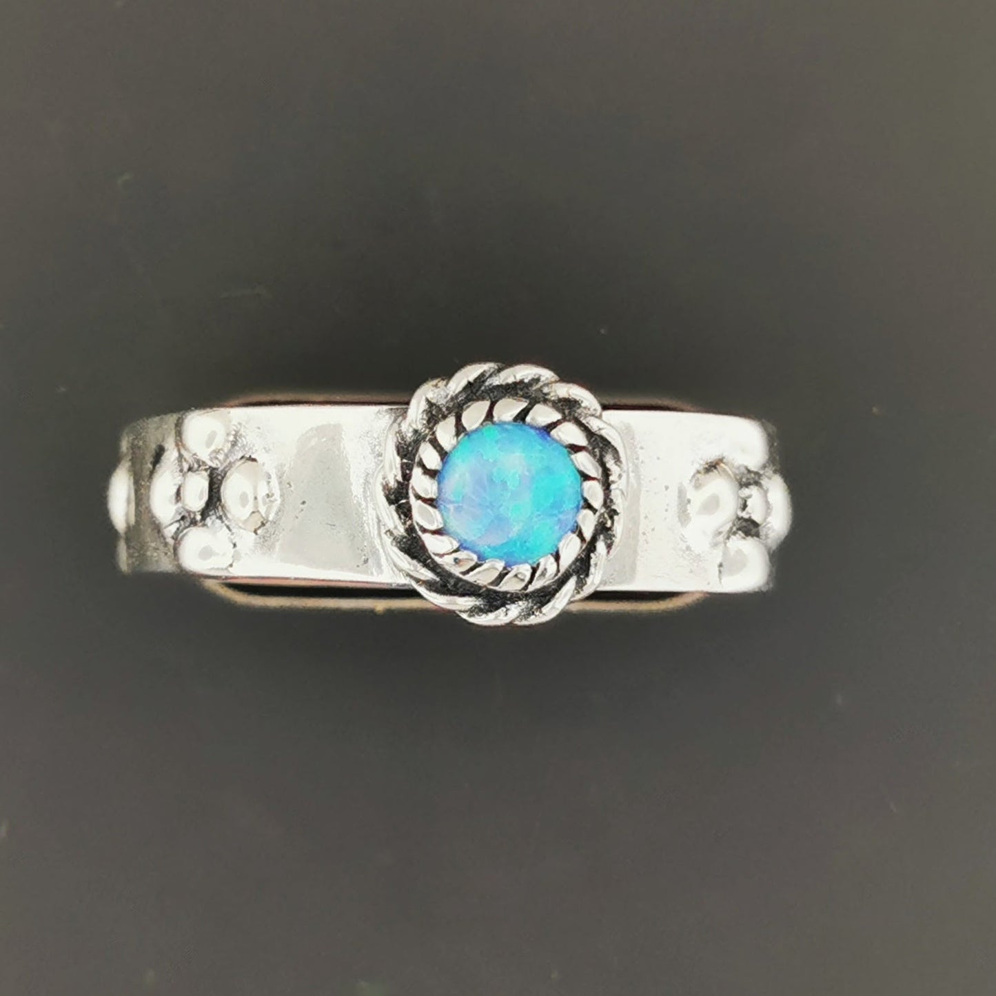 Howls Moving Castle Ring in Sterling Silver with Natural Gemstone - Le Dragon Argenté - Bands - Bestseller - gemstone band