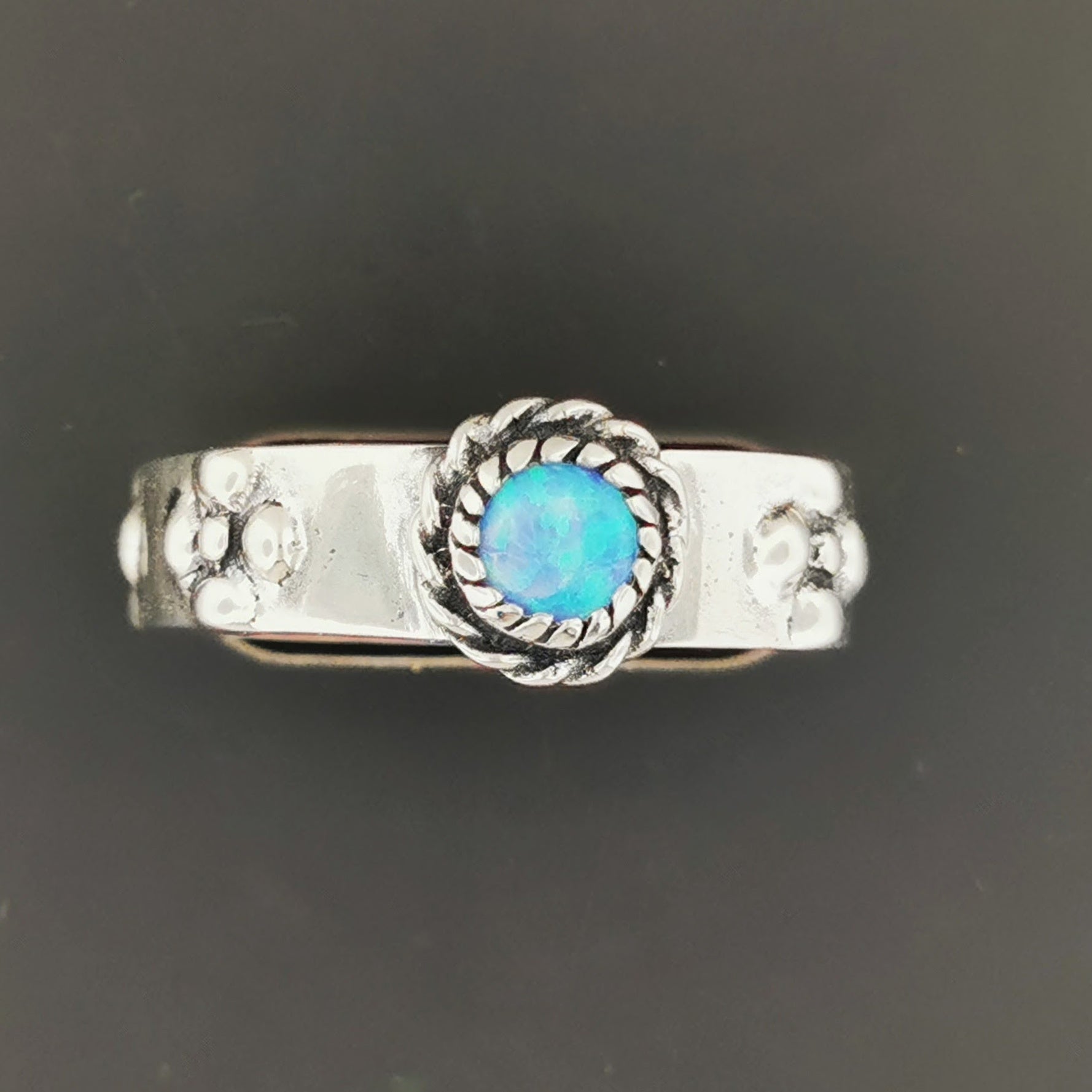Howls Moving Castle Ring in Sterling Silver with Natural Gemstone - Le Dragon Argenté - Bands - Bestseller - gemstone band