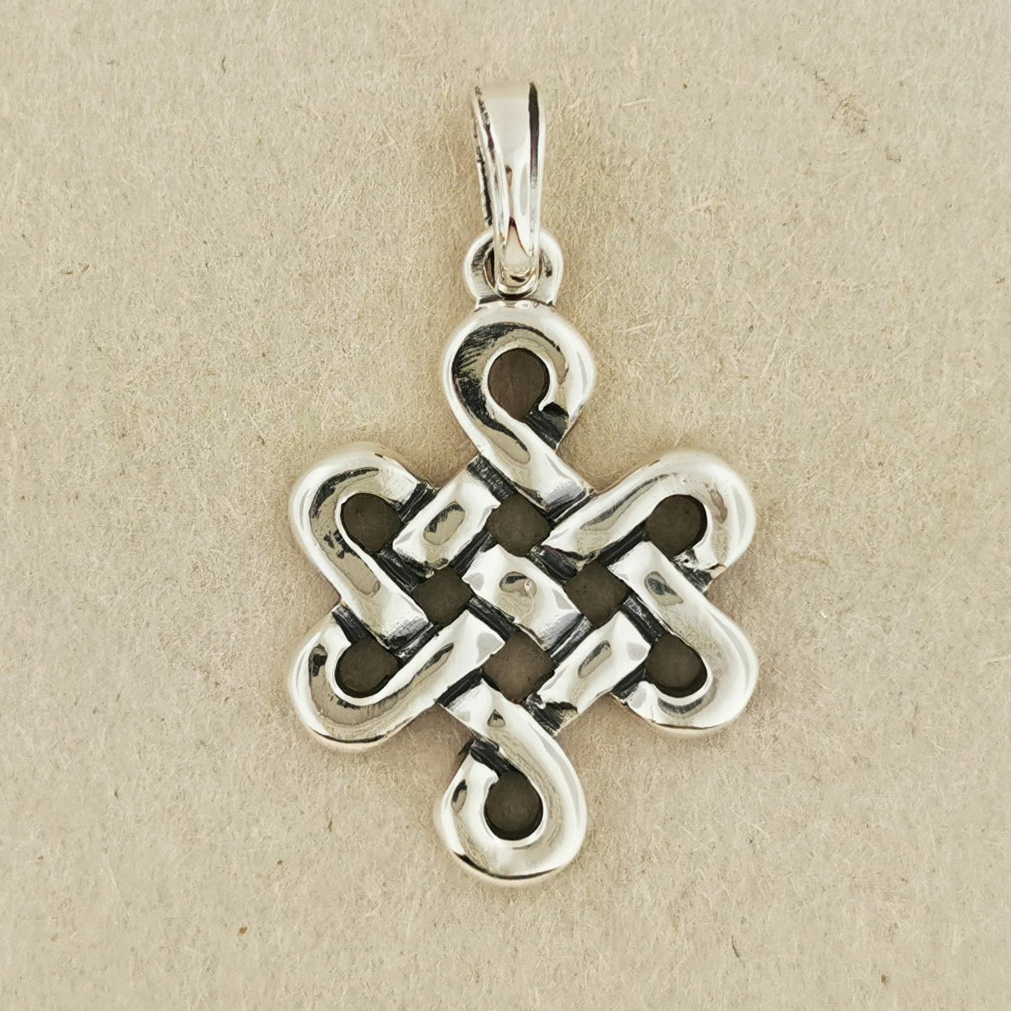 Large Endless Knot Pendant In Stirling Silver - Le Dragon Argenté