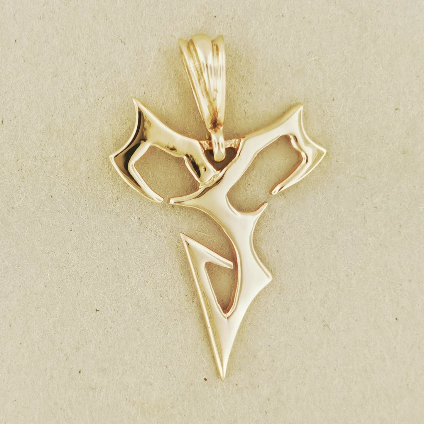 Large Final Fantasy X Tidus Pendant - Le Dragon Argenté