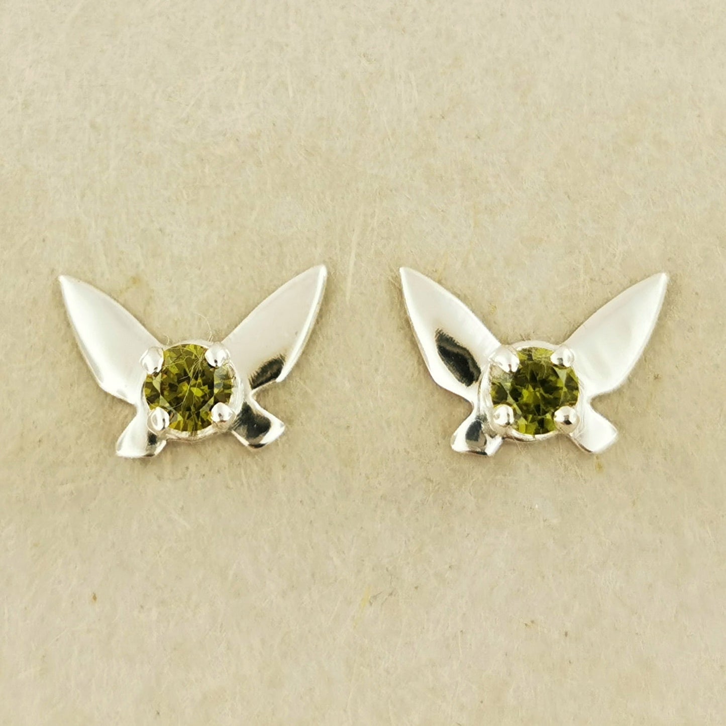 Legend of Zelda Navi Fairy Earrings in Sterling Silver with Olivine CZ - Le Dragon Argenté - Bestseller - birthstone earrings - fairy earrings