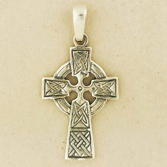 Medium Celtic Cross Pendant - Le Dragon Argenté