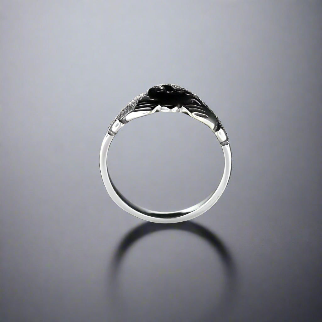 Medium Curled Crown Claddagh Ring in Sterling Silver or Antique Bronze - Le Dragon Argenté