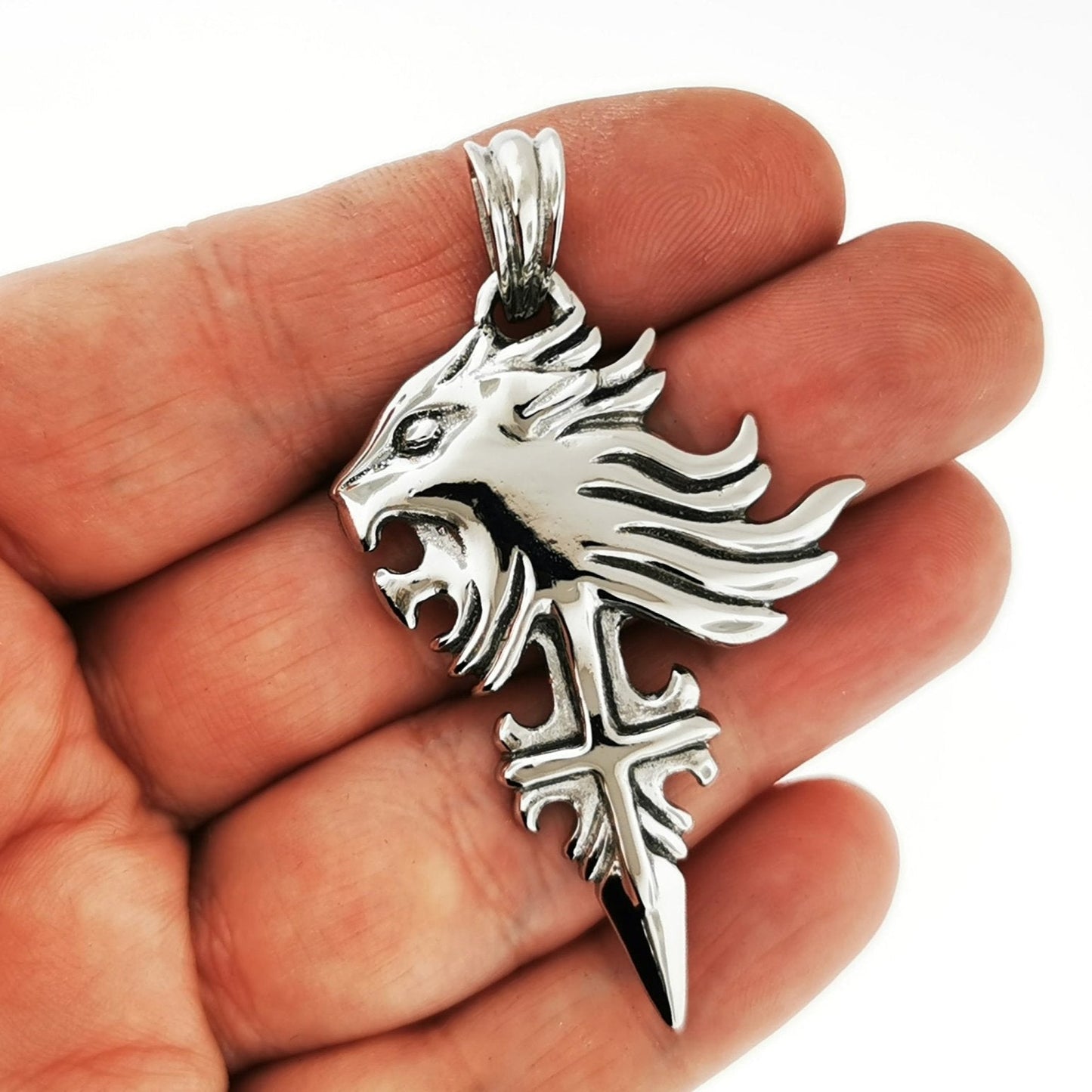 Medium Final Fantasy 8 Squall Griever Pendant - Le Dragon Argenté