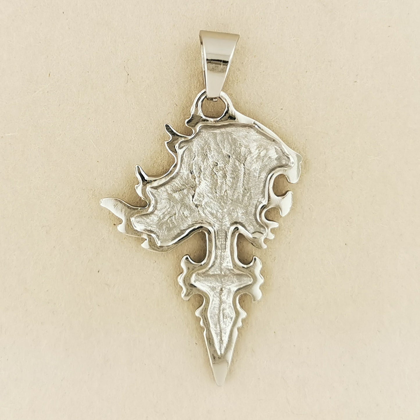 Medium Final Fantasy 8 Squall Griever Pendant in Stainless Steel - Le Dragon Argenté