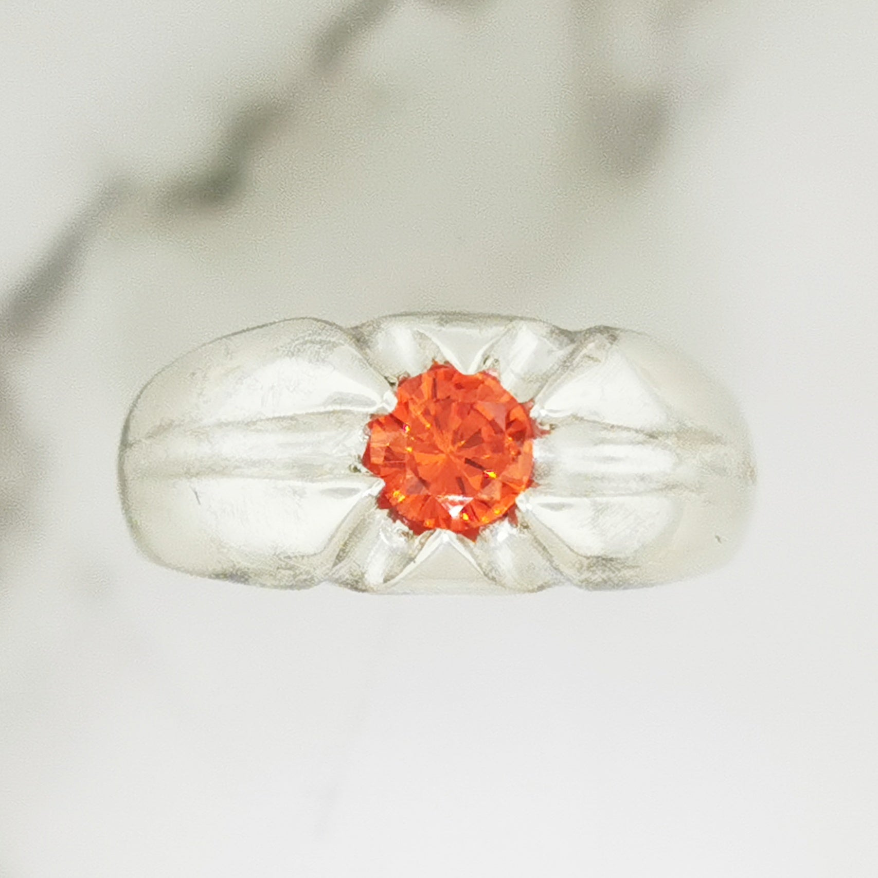 Men’s classic 6-prong gemstone ring in solid .925 sterling silver by Le Dragon Argenté – elegant handcrafted statement ring with customizable gemstone choice, perfect for gothic, fantasy, or artisan jewellery lovers.