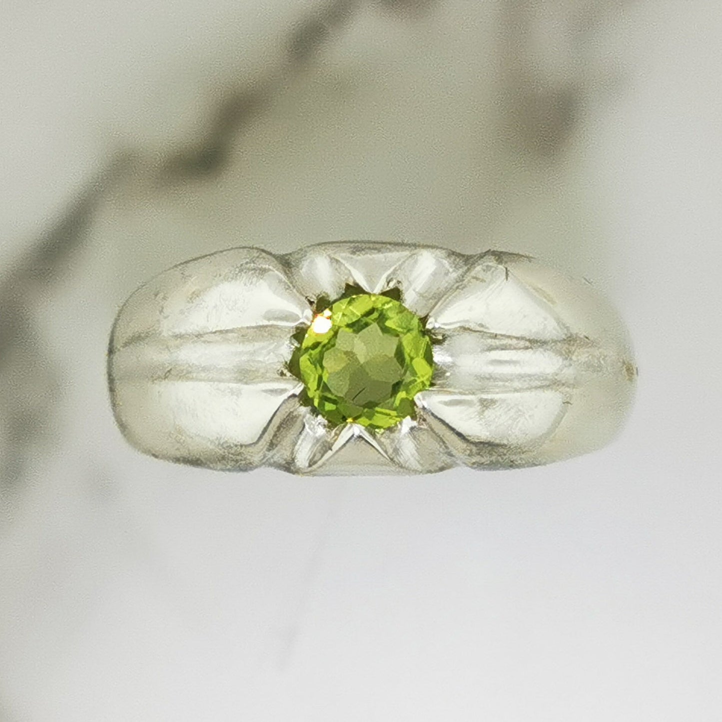 Men’s classic 6-prong gemstone ring in solid .925 sterling silver by Le Dragon Argenté – elegant handcrafted statement ring with customizable gemstone choice, perfect for gothic, fantasy, or artisan jewellery lovers.
