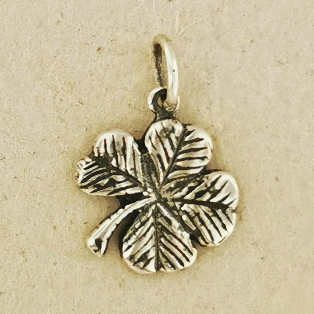 Small Four - Leaf Clover Charm - Le Dragon Argenté