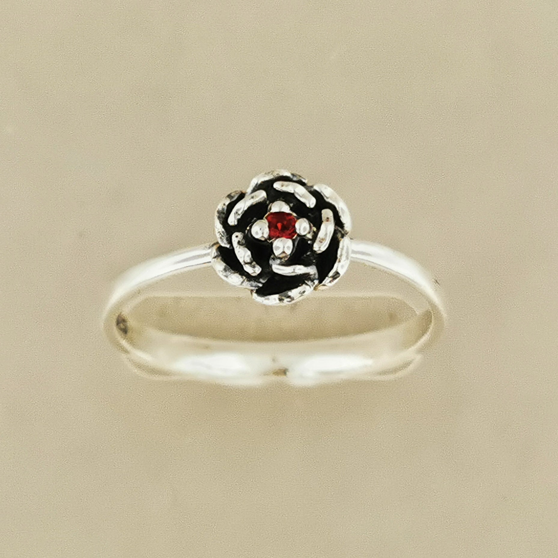 Small Rose Ring with Gemstone in Sterling Silver - Le Dragon Argenté