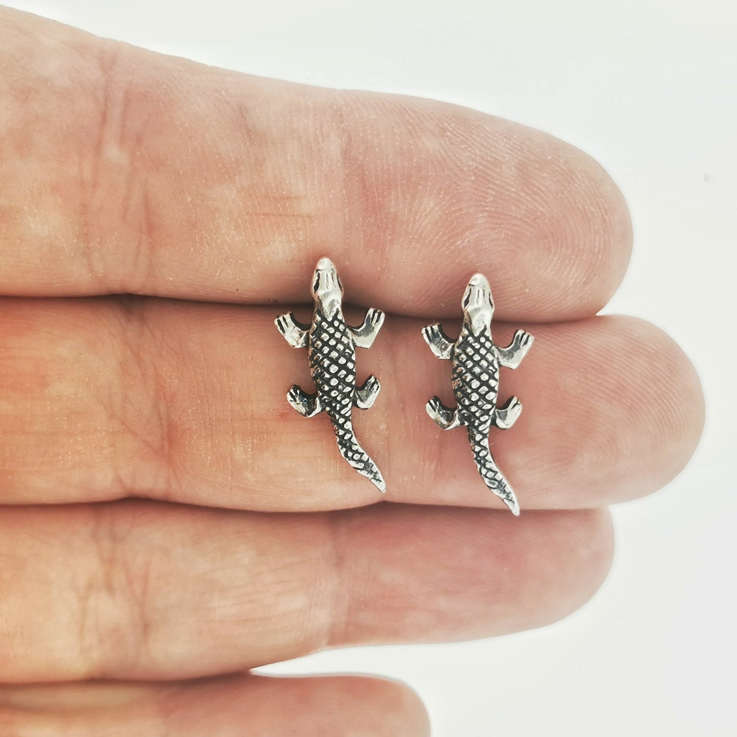 Handmade sterling silver alligator stud earrings with detailed reptile design – Le Dragon Argenté