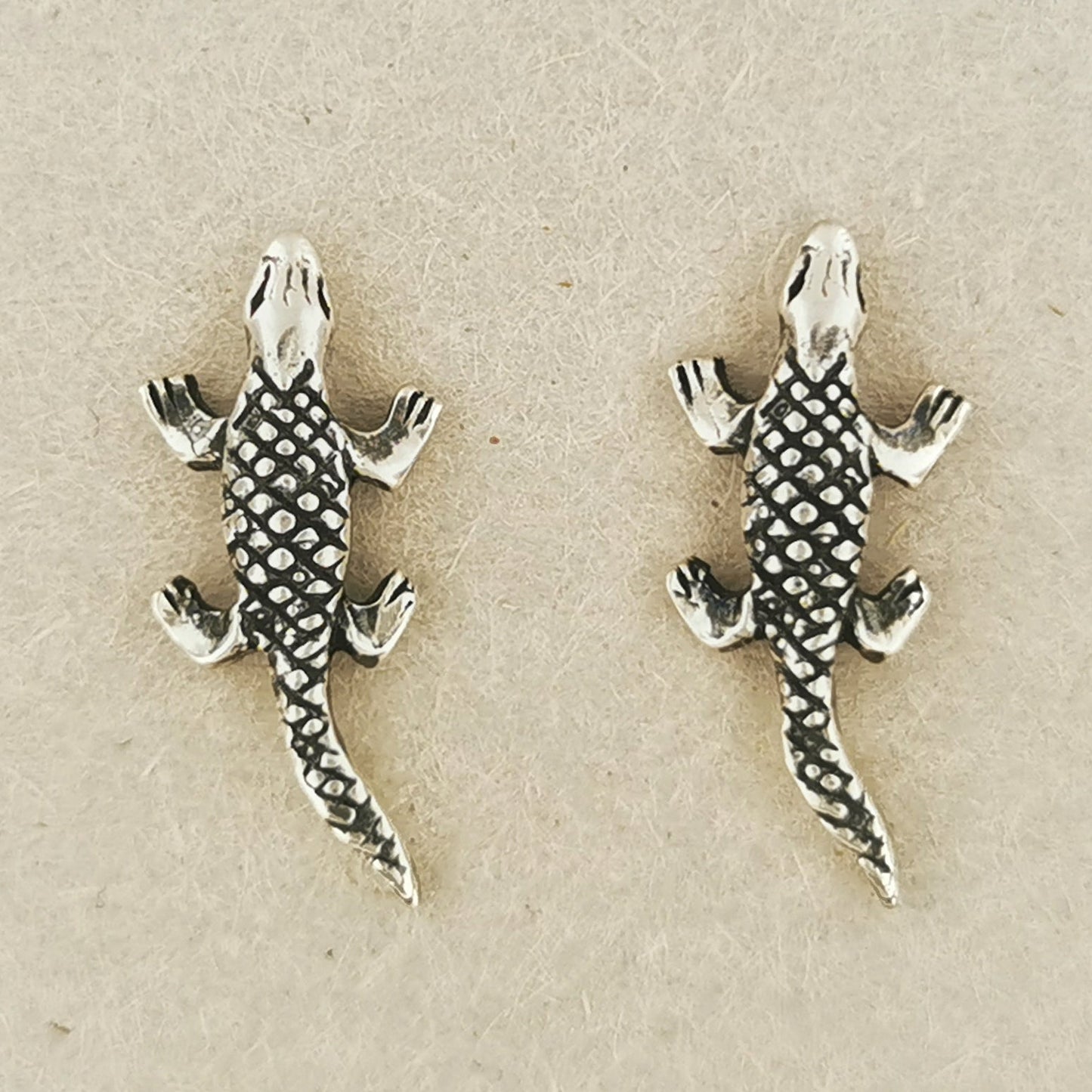 Handmade sterling silver alligator stud earrings with detailed reptile design – Le Dragon Argenté