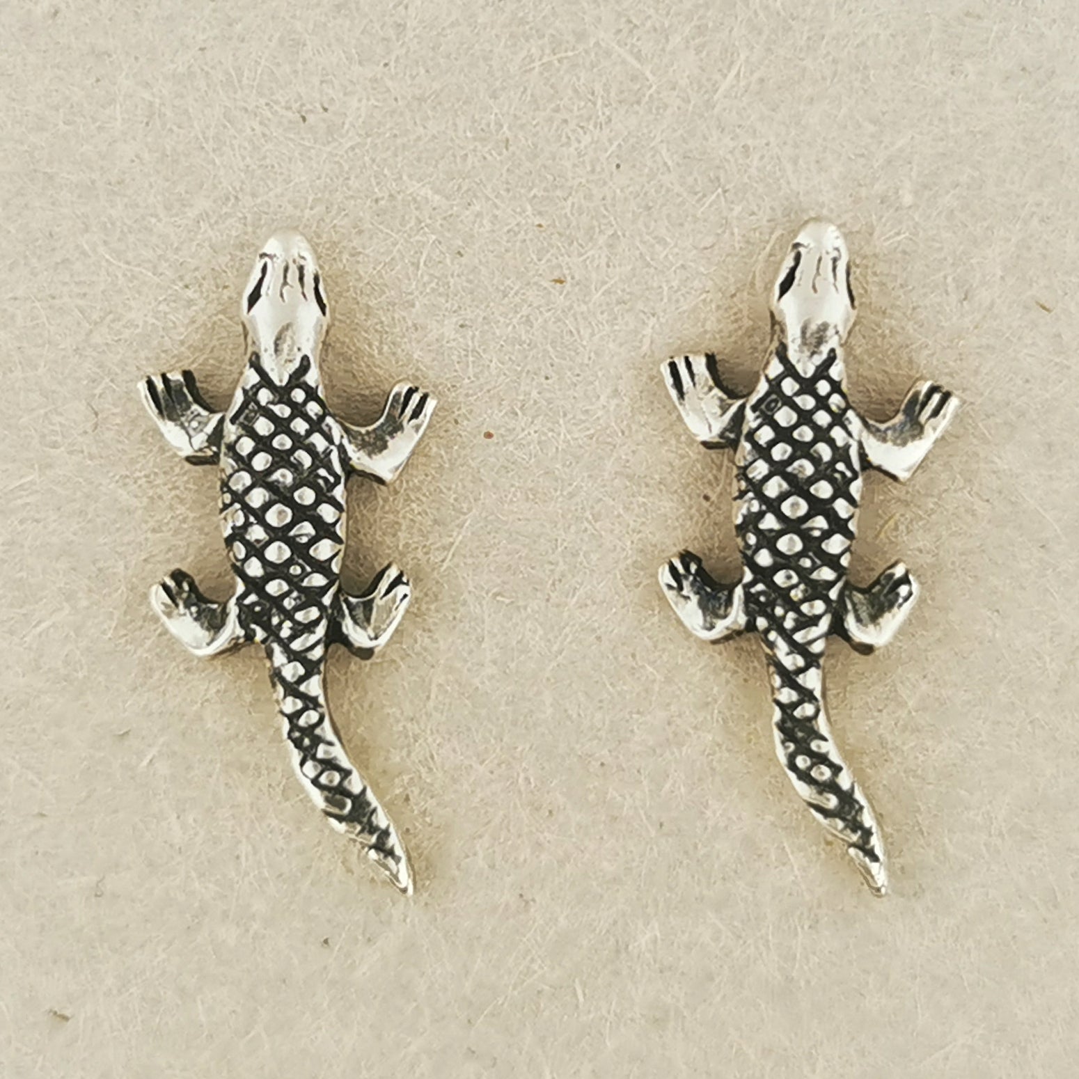 Handmade sterling silver alligator stud earrings with detailed reptile design – Le Dragon Argenté