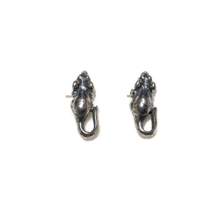 Handcrafted sterling silver mouse stud earrings with whimsical detail – Le Dragon Argenté