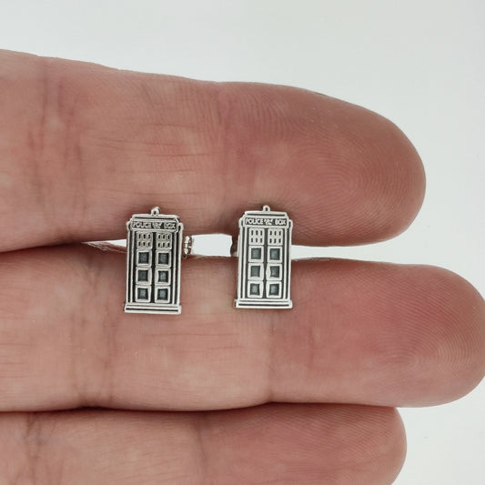 Sterling silver Doctor Who TARDIS earrings by Le Dragon Argenté – iconic sci-fi fan jewellery with detailed design.