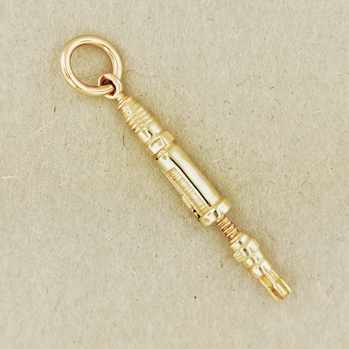The Master's Sonic Screwdriver Pendant in Antique Bronze - Le Dragon Argenté