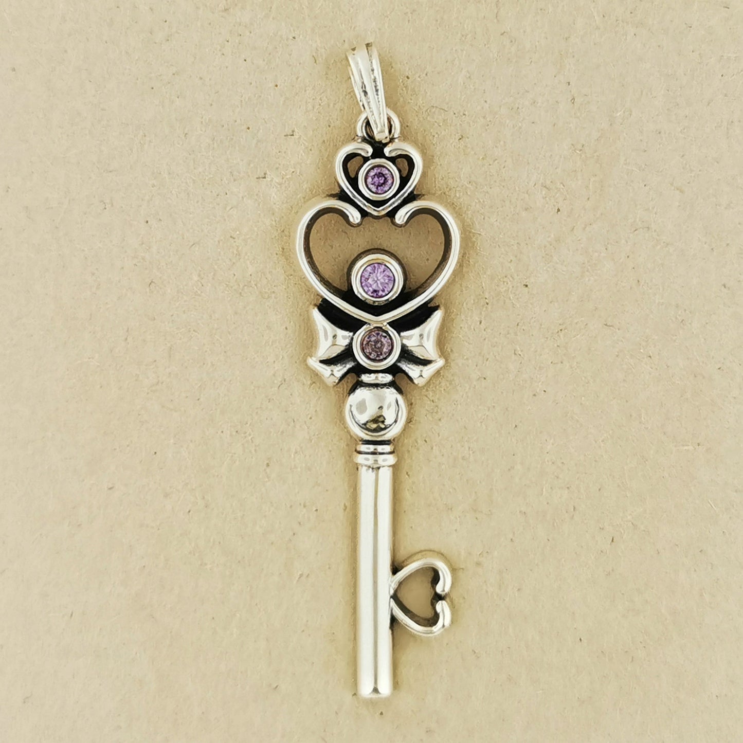 Time Key Pendant - Le Dragon Argenté