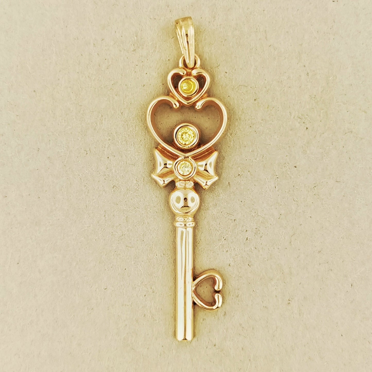 Time Key Pendant - Le Dragon Argenté