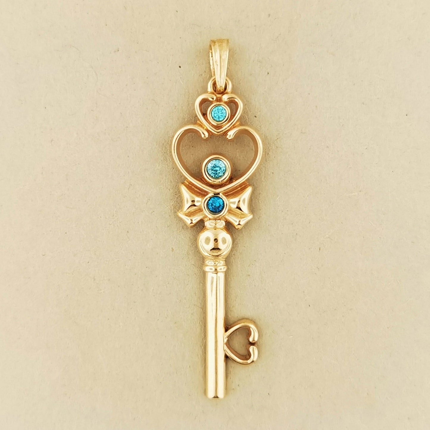 Time Key Pendant - Le Dragon Argenté