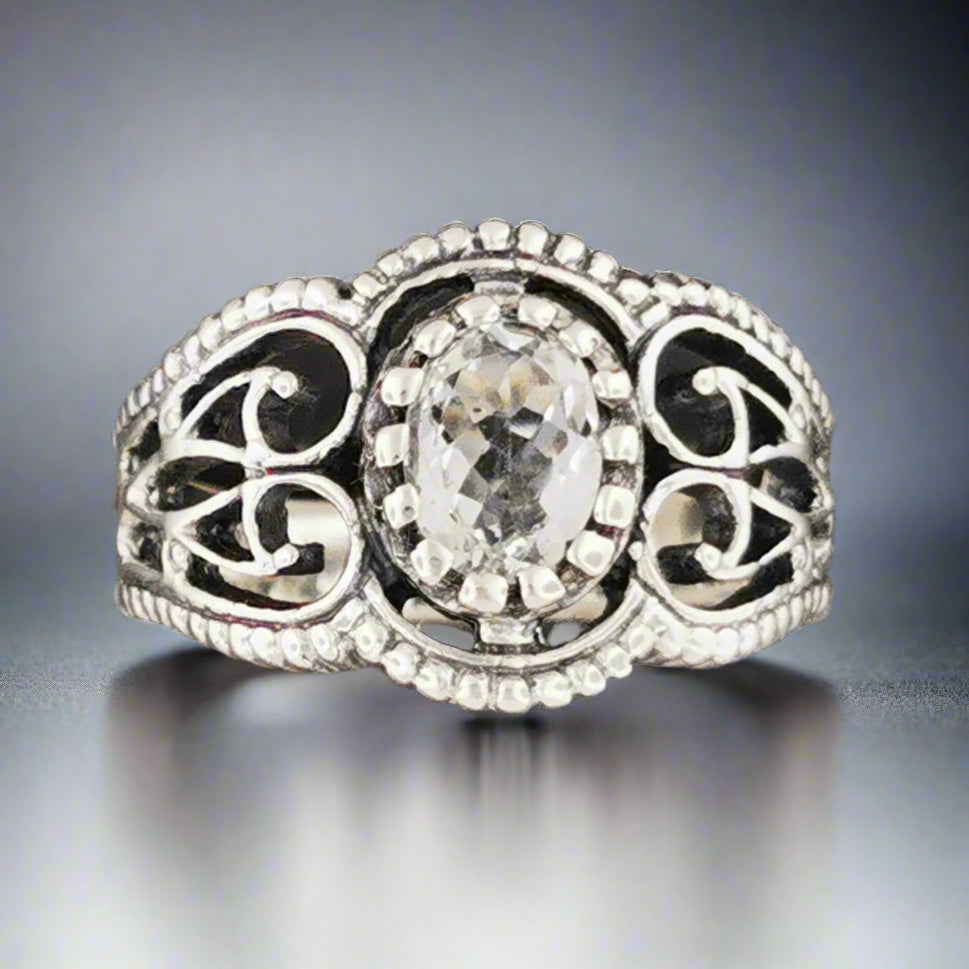 Vintage Style Filigree Ring with Gemstone in Sterling Silver - Le Dragon Argenté