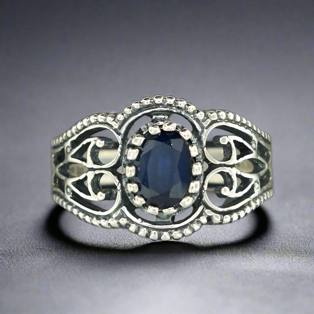 Vintage Style Filigree Ring with Gemstone in Sterling Silver - Le Dragon Argenté
