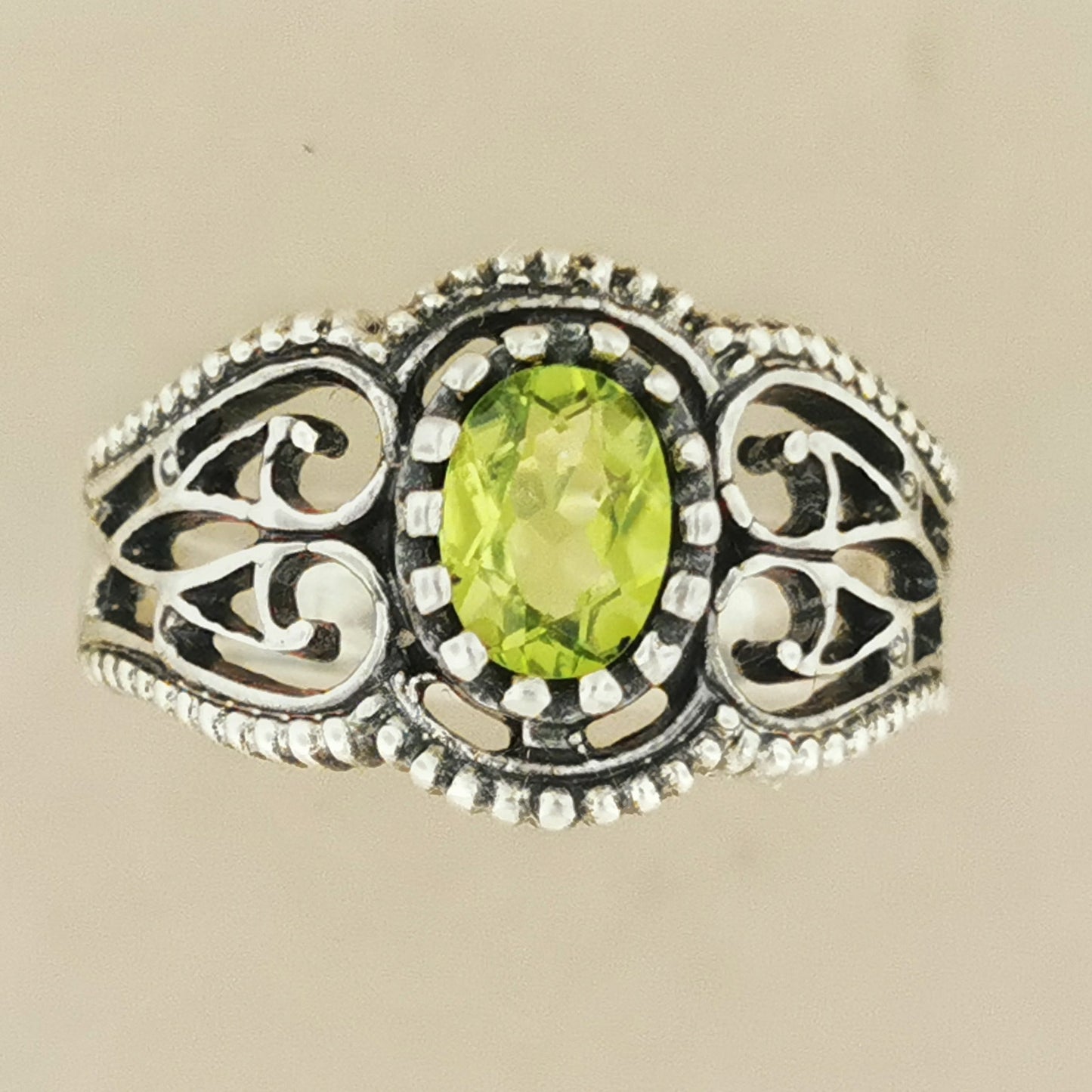 Vintage Style Filigree Ring with Gemstone in Sterling Silver - Le Dragon Argenté