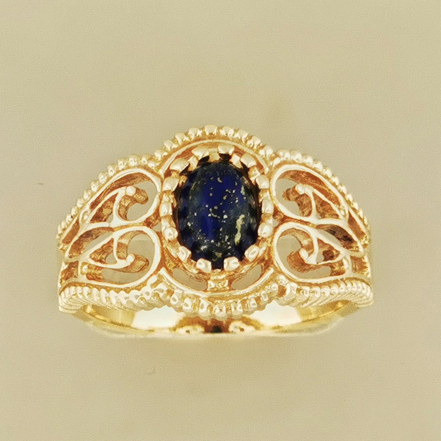 Vintage Style Filigree Ring with Gemstone in Antique Bronze - Le Dragon Argenté