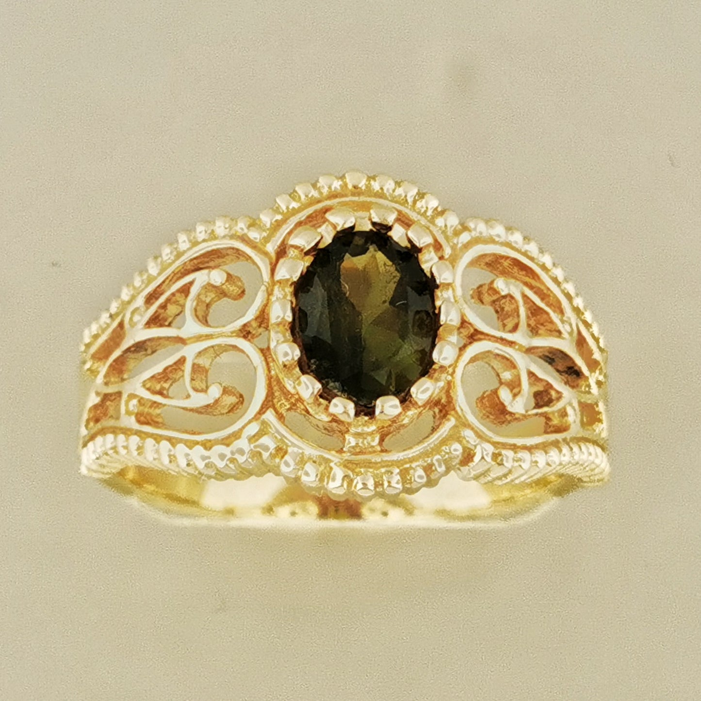 Vintage Style Filigree Ring with Gemstone in Antique Bronze - Le Dragon Argenté