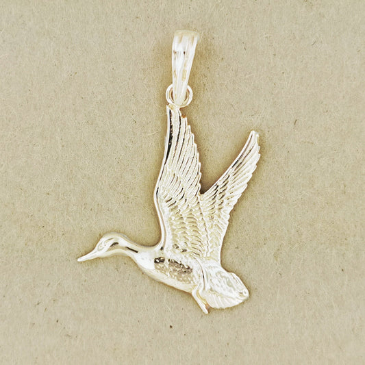 What Is White Gold & Can I Be Allergic To It? - Le Dragon Argenté