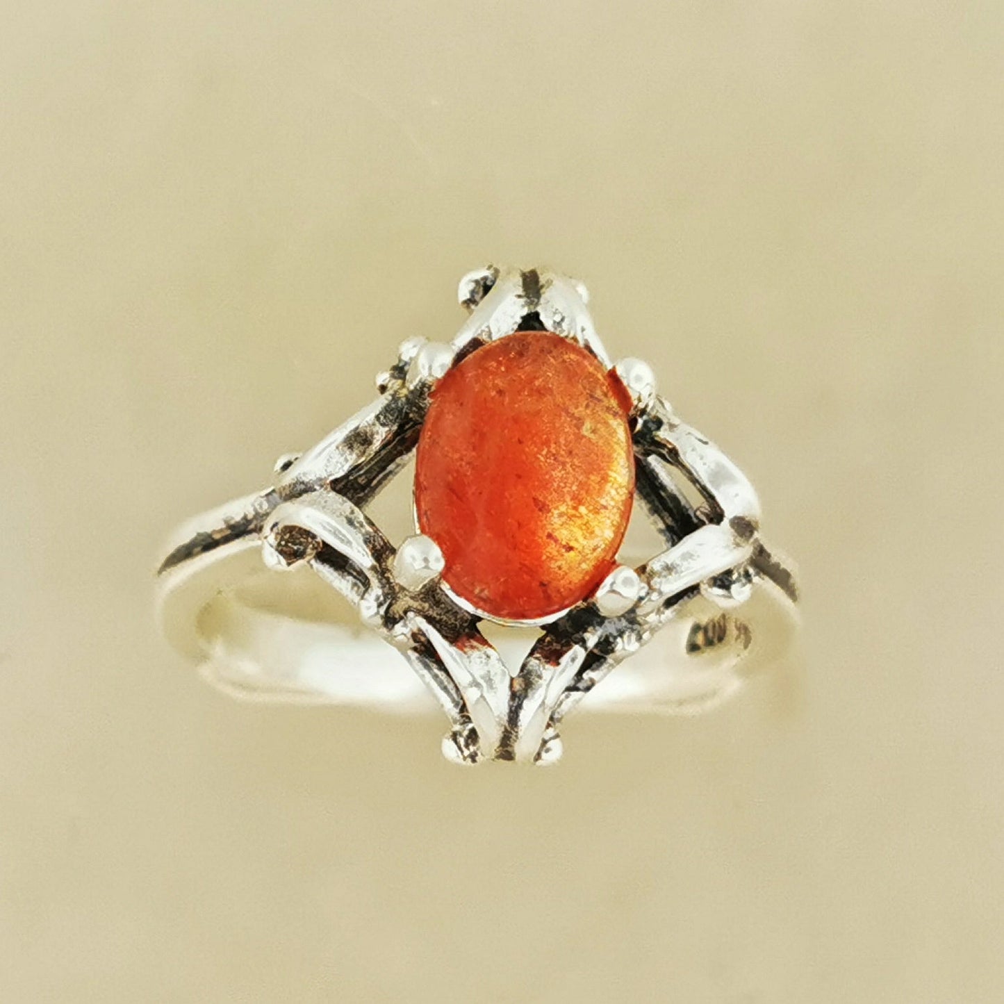 1950's Scrollwork Ring In Sterling Silver With Gemstone - Le Dragon Argenté