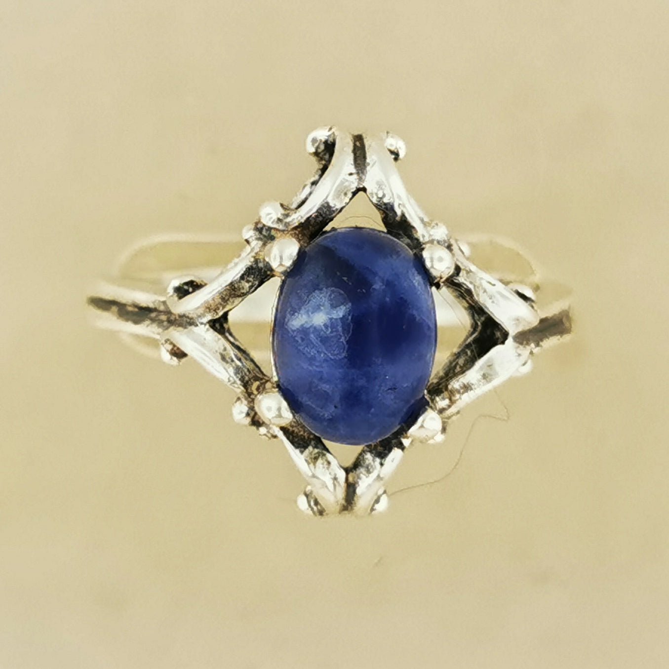 1950's Scrollwork Ring In Sterling Silver With Gemstone - Le Dragon Argenté